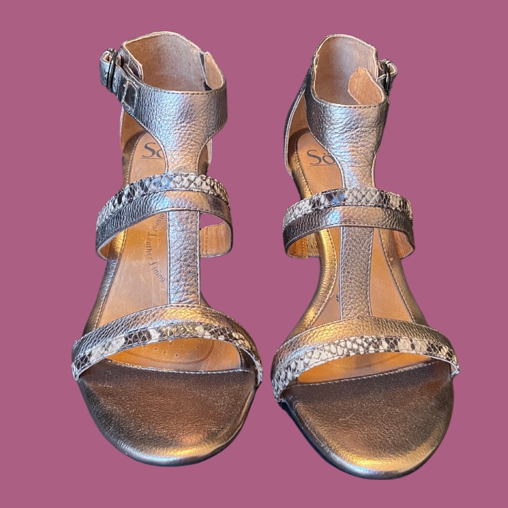 Great looking sandal with snake skin and metallic colors.